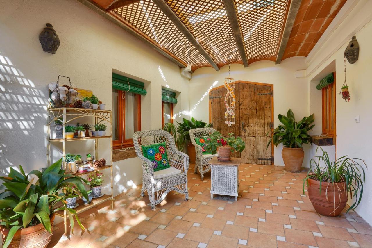 Casa Rural Can Coll Garriguella Ngoại thất bức ảnh