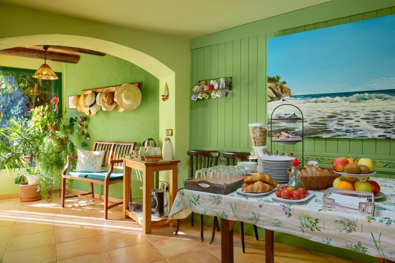 Casa Rural Can Coll Garriguella Ngoại thất bức ảnh