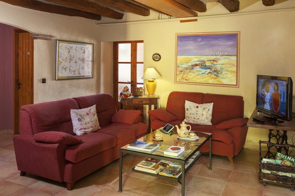 Casa Rural Can Coll Garriguella Ngoại thất bức ảnh
